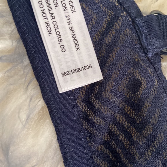 French Connection - Picture 8 of 11